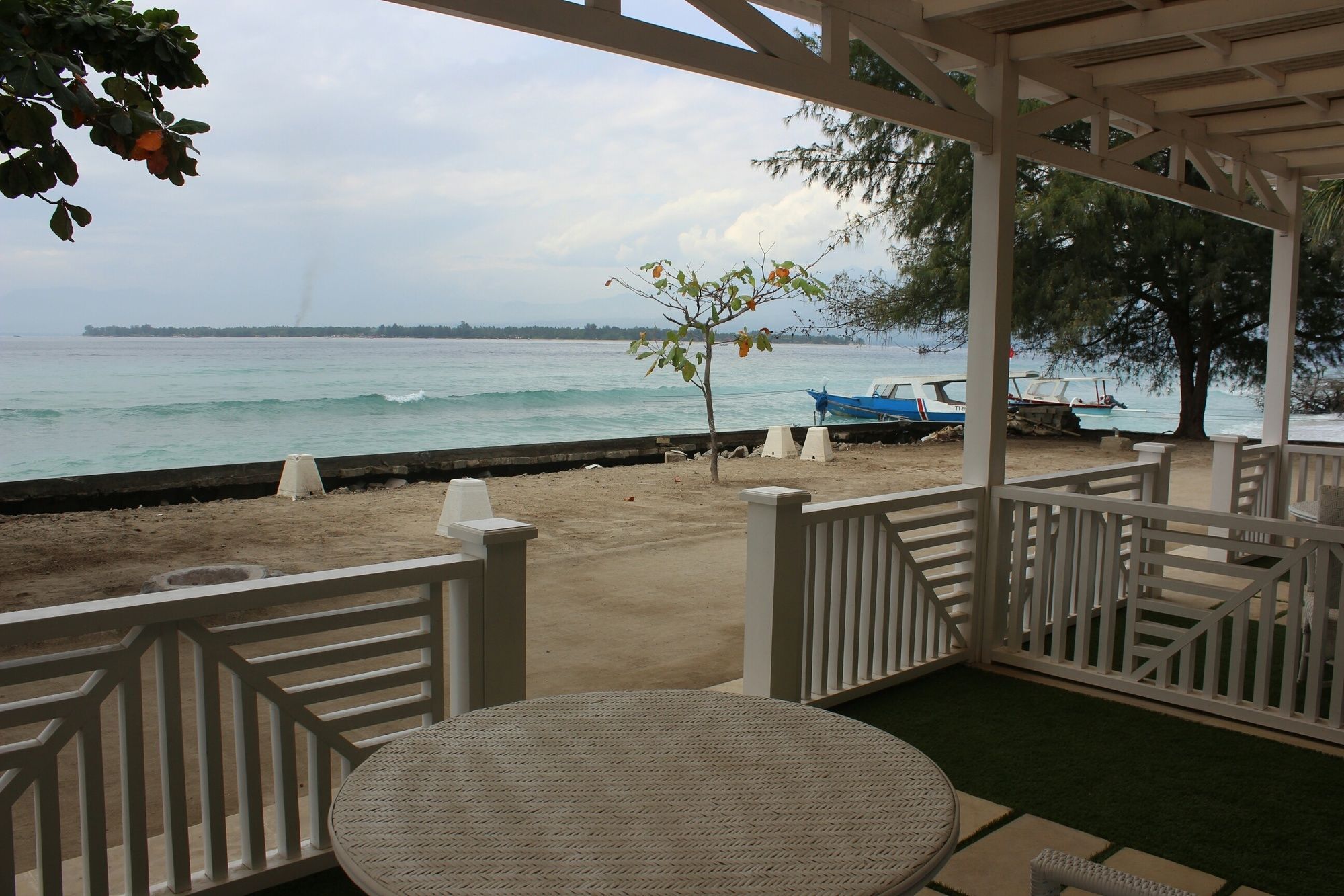 Gili Meno Mojo Beach Resort Eksteriør billede